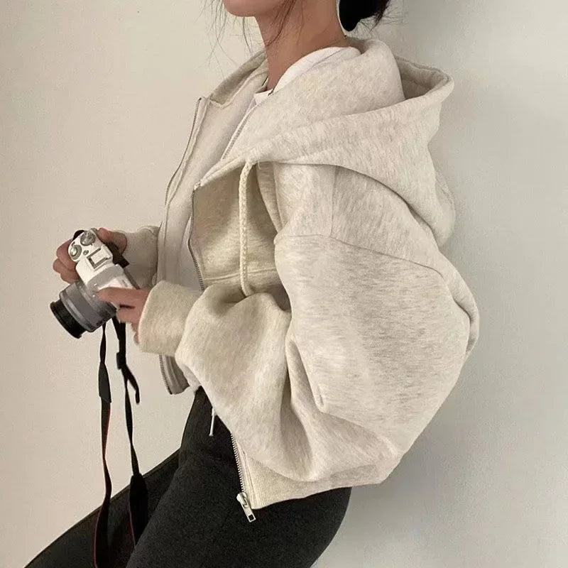 Trendy Harajuku-style long sleeve sweatshirt with front zipper, women’s crop hoodie