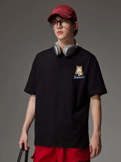 Cat Graphic Tee - Men's Oversized Y2K T-Shirt | Japanese Streetwear